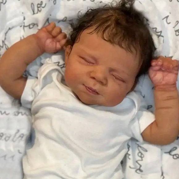 Reborn Realistic Newborn Baby Doll with White Outfit - Picture 1 of 3